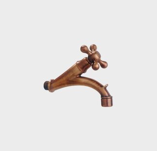 Rubinetto classico con vitone trad.