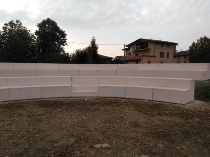 Monolitica curva #6
